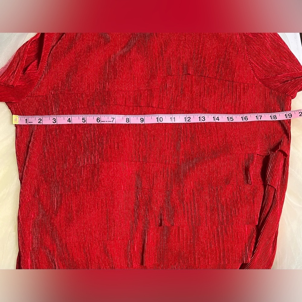 Alfred Dunner red tiered short sleeve top size petite medium  - Picture 4 of 6